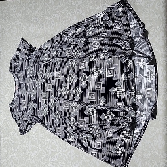 Rare Black and White Lularoe Carly Dress - Picture 1 of 5